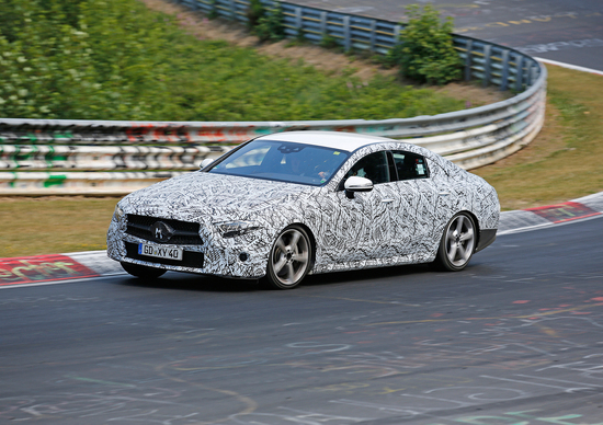 Mercedes CLS, test sul Ring per la prossima generazione Mercedes CLS, test sul Ring per la prossima generazione