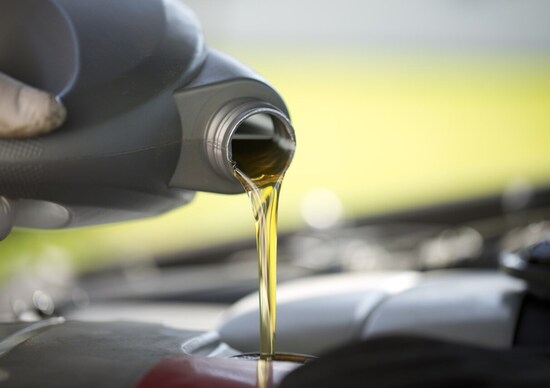 Il consumo di olio lubrificante Il consumo di olio lubrificante