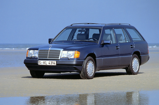 1986 Mercedes station wagon #7