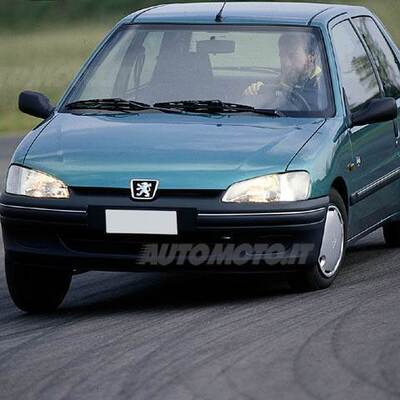 Peugeot 106 open 2000