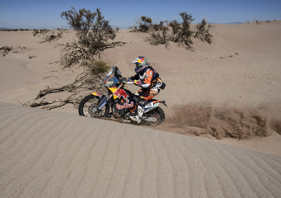 Dakar 2016. Live Day 10: vincono Peterhansel (Peugeot) e Svitko (KTM) Dakar 2016. Live Day 10: vincono Peterhansel (Peugeot) e Svitko (KTM)