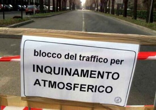 Inquinamento a Roma: blocco del traffico domenica 17 gennaio? Inquinamento a Roma: blocco del traffico domenica 17 gennaio?