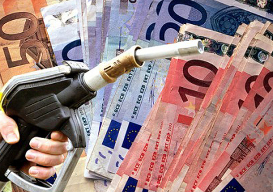 Accise sui carburanti: arriva la petizione per eliminarle Accise sui carburanti: arriva la petizione per eliminarle