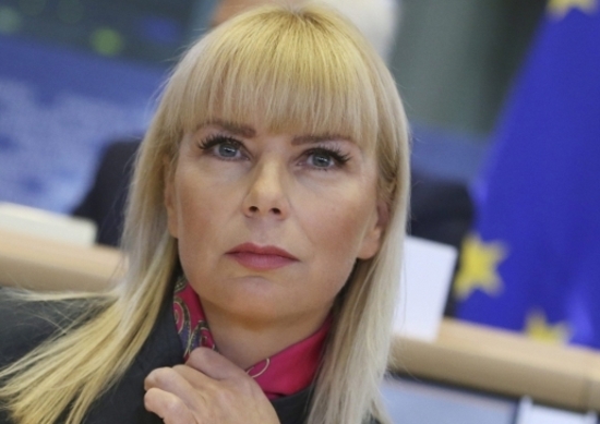 Caso Diesel: UE chiede a VW risarcimento anche per gli europei Caso Diesel: UE chiede a VW risarcimento anche per gli europei