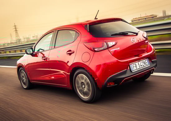 mazda2.jpg