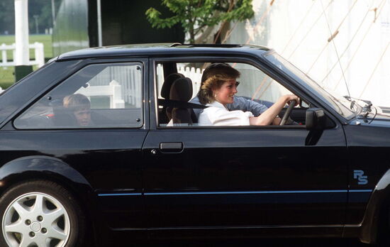 ford-escort-rs-turbo-1984.jpg