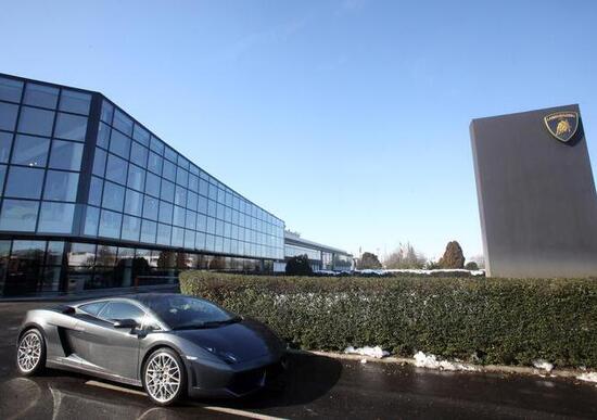 Lamborghini, Renzi in visita allo stabilimento di Sant'Agata Bolognese