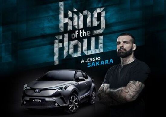 Toyota C-HR, Alessio Sakara è il King of the Flow