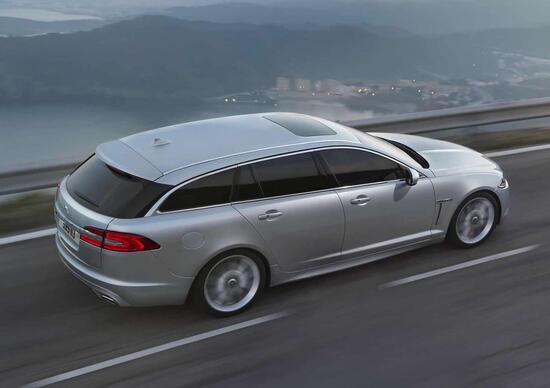 Jaguar XF Sportbrake: immagini e informazioni ufficiali Jaguar XF Sportbrake: immagini e informazioni ufficiali