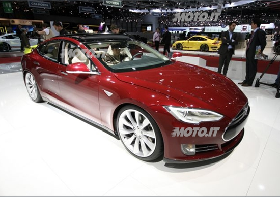 Tesla al Salone di Ginevra 2012 Tesla al Salone di Ginevra 2012