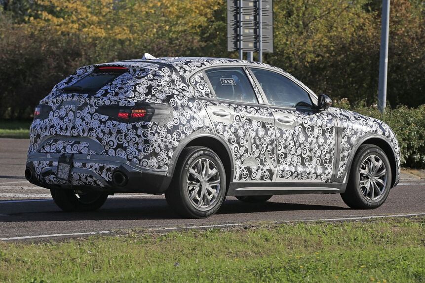 alfa-romeo-stelvio-009.jpg