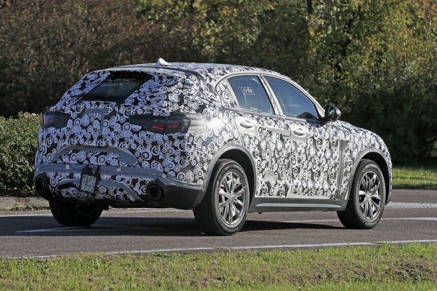alfa-romeo-stelvio-010.jpg