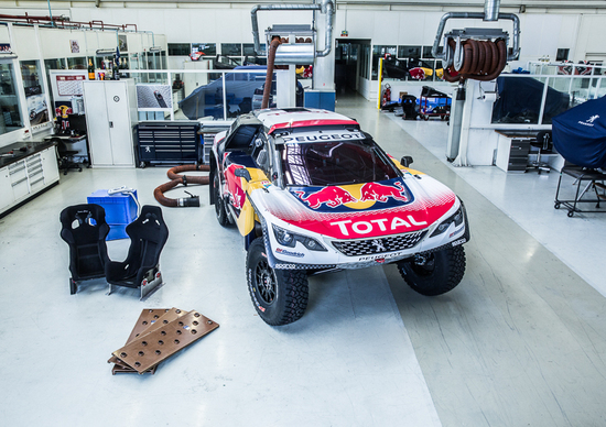 Peugeot 3008 DKR, ecco la livrea