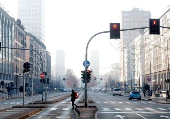Smog, domani a Milano scattano i blocchi dei veicoli inquinanti