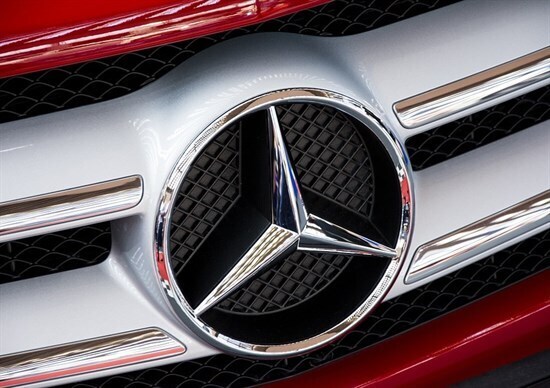 Mercedes, bonus di 5.400 euro ai dipendenti tedeschi