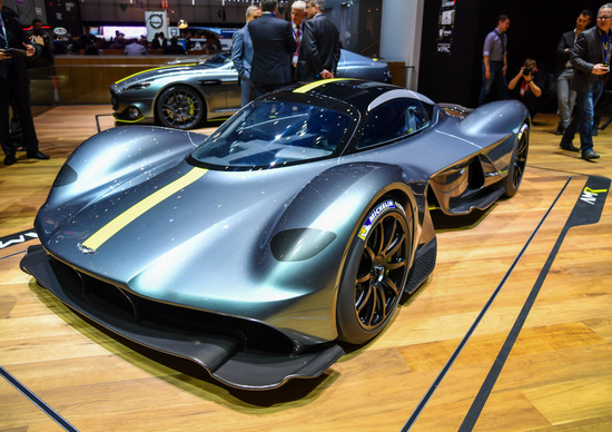 Aston Martin, in arrivo una sorellina per la Valkyrie