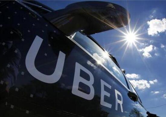 Uber: «Pronti a compensare le licenze dei tassisti» Uber: «Pronti a compensare le licenze dei tassisti»