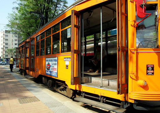 Bus e tram ATM Milano, le modifiche ai percorsi dal 27 aprile Bus e tram ATM Milano, le modifiche ai percorsi dal 27 aprile